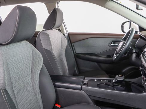 Used 2023 Nissan Rogue SV FWD image 26