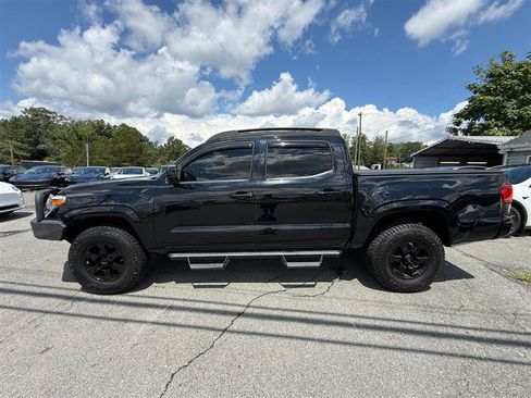 Used 2018 Toyota Tacoma SR w/ SR Convenience Package AWD/4WD image 2
