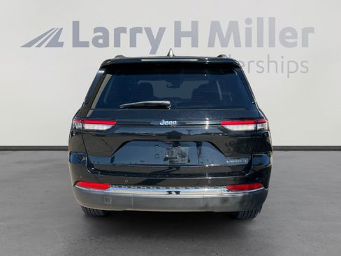 Used 2023 Jeep Grand Cherokee Limited RWD image 4