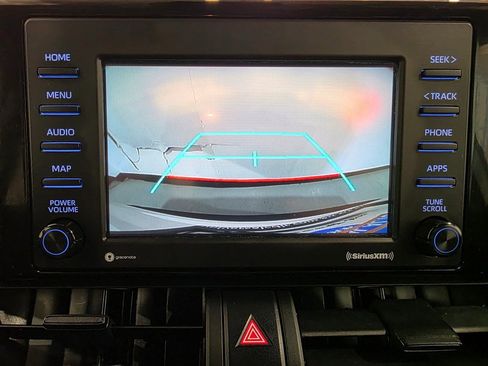 Used 2021 Toyota RAV4 LE image 10