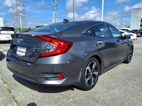 Used 2017 Honda Civic Touring image 25
