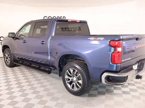 Used 2022 Chevrolet Silverado 1500 LT AWD/4WD image 23