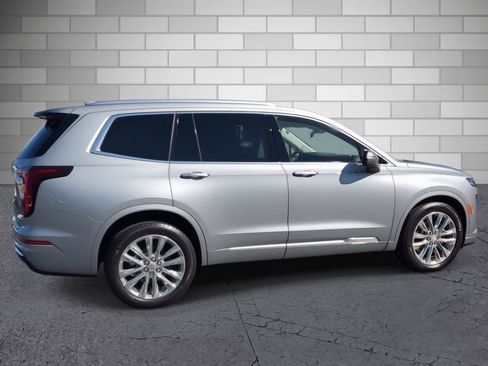 Certified 2023 Cadillac XT6 Premium Luxury w/ Technology Package image 6