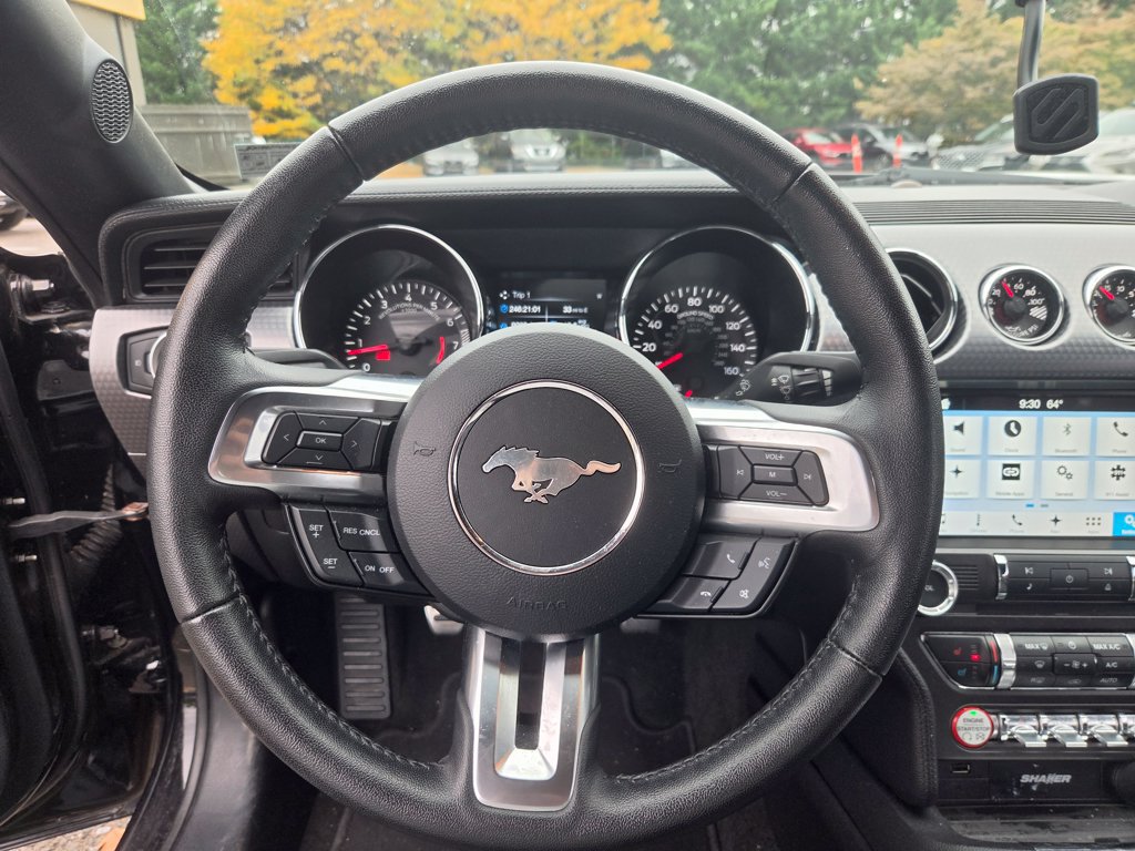 Used 2017 Ford Mustang GT Premium w/ GT Performance Package RWD image 13