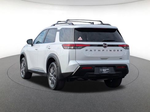 New 2026 Nissan Pathfinder SV image 7