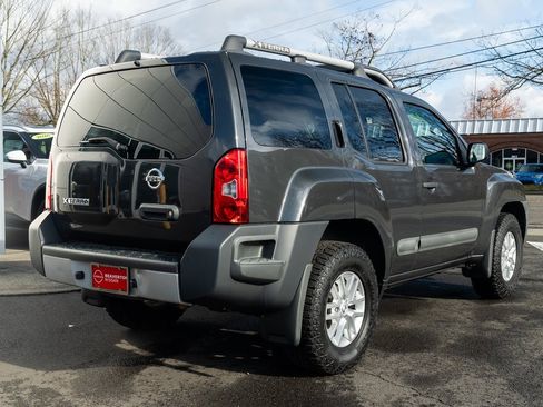 Used 2015 Nissan Xterra S image 6