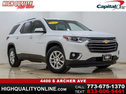 Used 2018 Chevrolet Traverse LT image 1