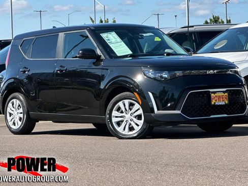 Used 2023 Kia Soul LX FWD image 1