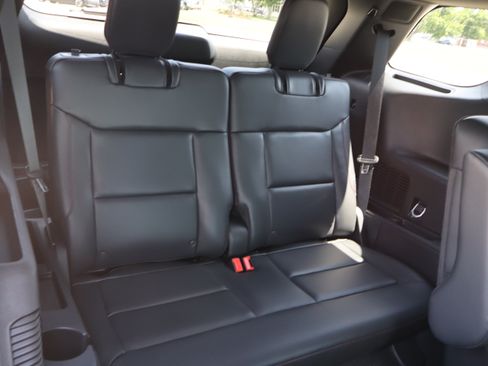 Used 2025 Ford Explorer ST AWD/4WD image 13