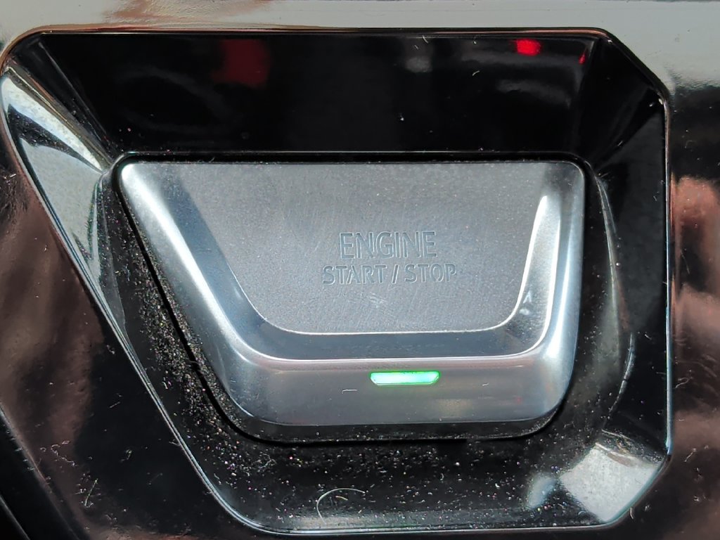 Used 2023 GMC Sierra 1500 AT4 w/ Technology Package AWD/4WD image 26