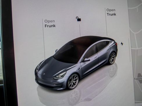 Used 2022 Tesla Model 3 Long Range image 14