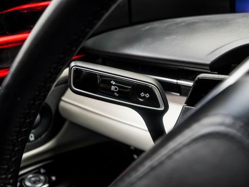 Used 2024 Lincoln Nautilus Premier w/ Equipment Group 102A image 35