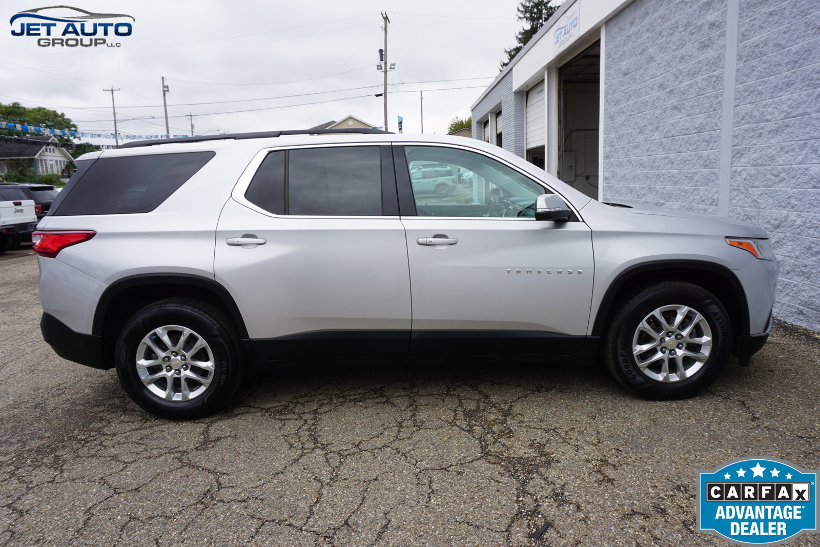 Used 2021 Chevrolet Traverse LT w/ LPO, Floor Liner Package AWD/4WD image 12