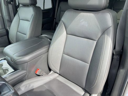 Used 2025 Chevrolet Tahoe Z71 image 20