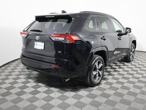 Used 2021 Toyota RAV4 SE image 5