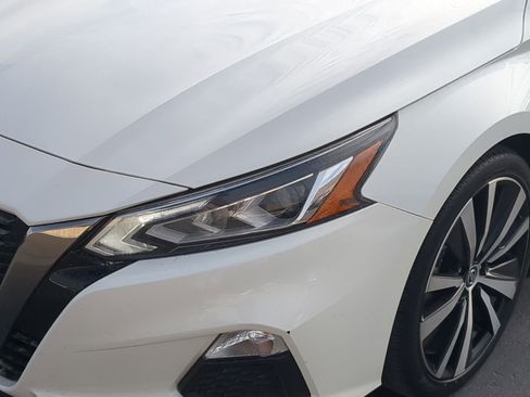 Used 2021 Nissan Altima 2.5 SR image 12