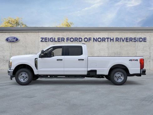 New 2026 Ford F250 XL w/ XL Chrome Package image 3