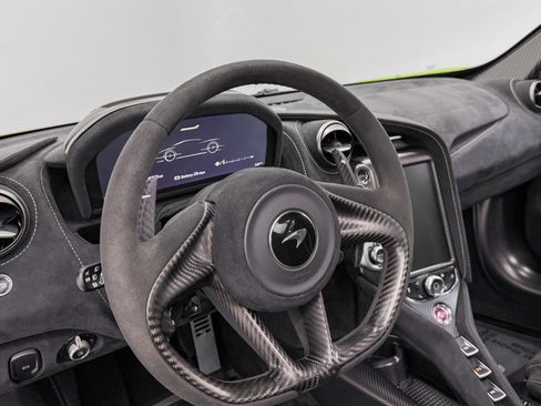 Used 2021 McLaren 765LT RWD image 13