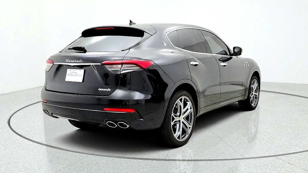 Used 2023 Maserati Levante GT AWD/4WD image 5