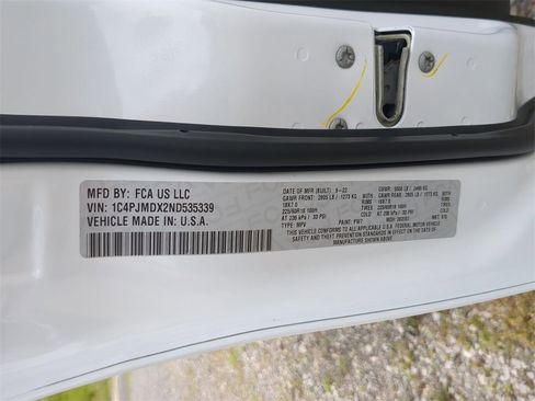 Used 2022 Jeep Cherokee Limited image 13