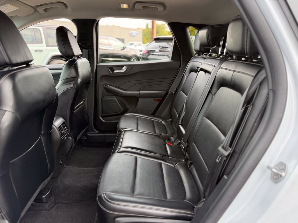 Certified 2025 Ford Escape Platinum AWD/4WD image 56
