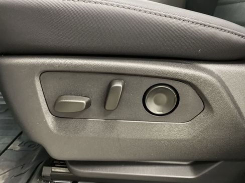 Used 2024 GMC Hummer EV 3X w/ LPO, Illumination Package image 14