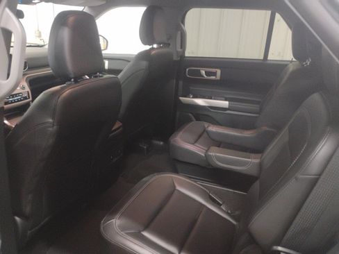 Used 2024 Ford Explorer XLT w/ Equipment Group 202A image 21
