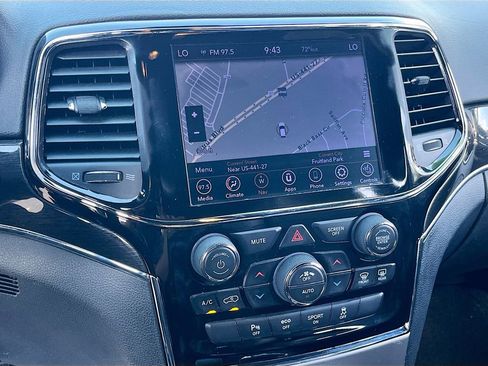 Used 2019 Jeep Grand Cherokee Trailhawk w/ Trailhawk Luxury Group AWD/4WD image 13