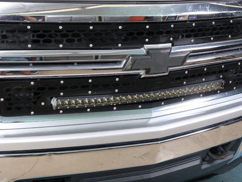 Used 2015 Chevrolet Silverado 1500 LT AWD/4WD image 12