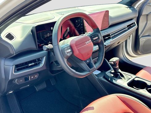 New 2026 Kia K4 GT-Line image 4