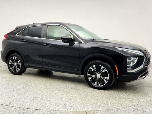 Used 2022 Mitsubishi Eclipse Cross SE image 3