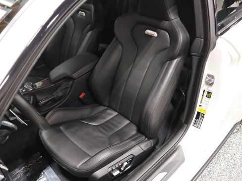 Used 2016 BMW M4 Coupe image 36