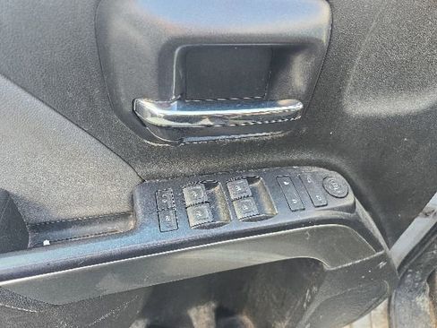 Used 2018 Chevrolet Silverado 1500 LT w/ All Star Edition AWD/4WD image 7