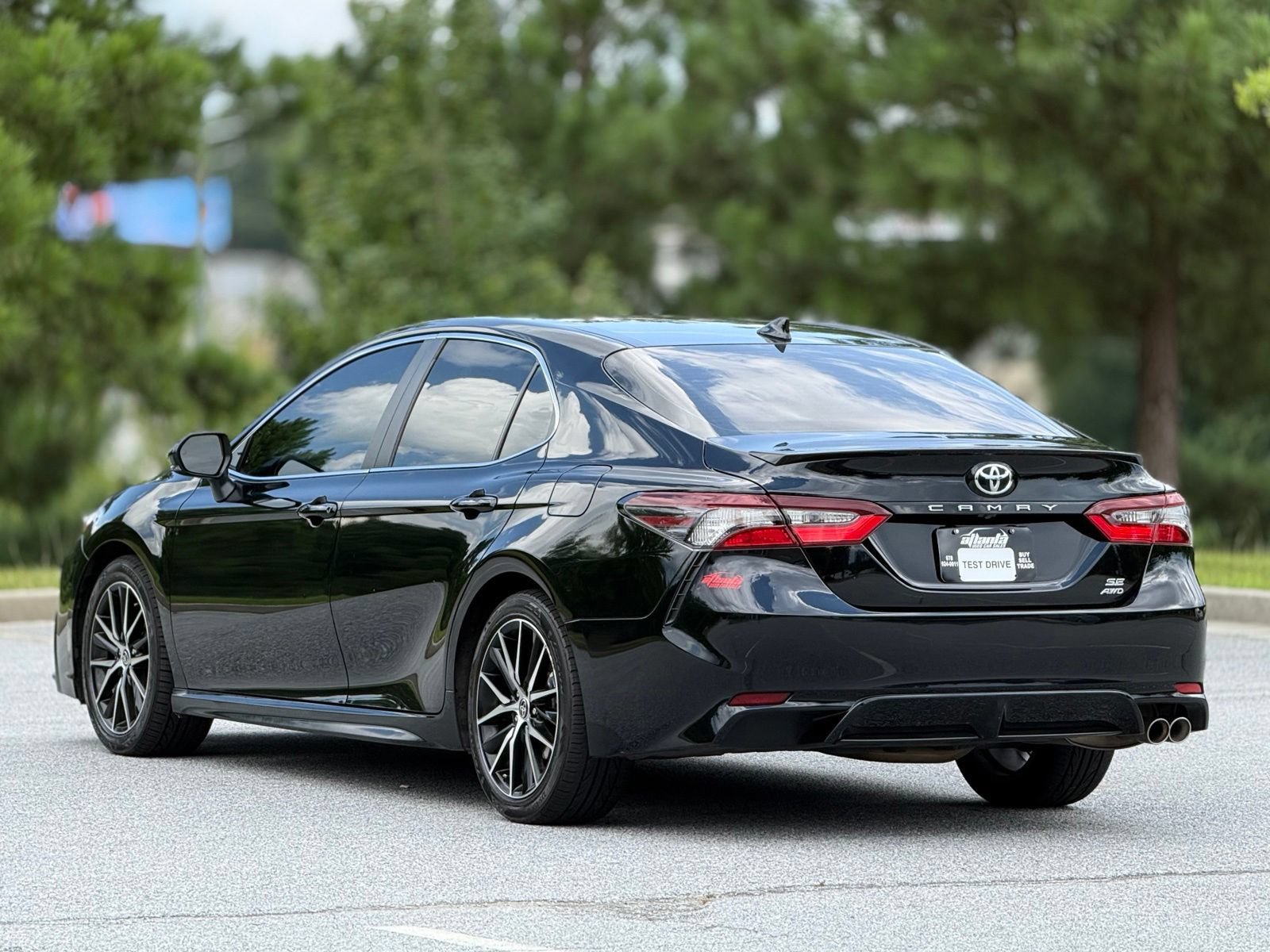 Used 2021 Toyota Camry SE AWD/4WD image 10