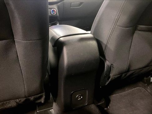 Used 2022 Ford Escape SE FWD image 28