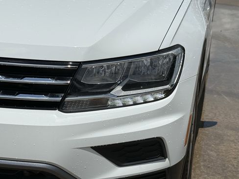 Used 2018 Volkswagen Tiguan S FWD image 11