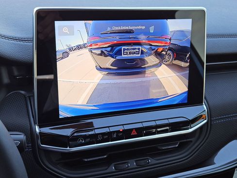 New 2026 Jeep Compass Latitude image 19