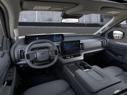 New 2026 Ford Expedition Active AWD/4WD image 9