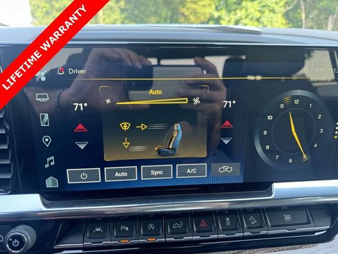 Used 2024 Chevrolet Silverado 1500 LT Trail Boss w/ LT Trail Boss Premium Package image 30