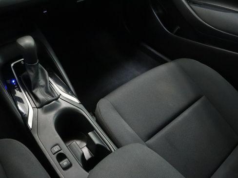 Used 2023 Toyota Corolla LE image 19