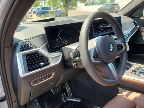 New 2027 BMW X7 xDrive40i w/ Executive Package AWD/4WD image 11