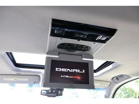 Used 2016 GMC Yukon Denali w/ Open Road Package AWD/4WD image 36