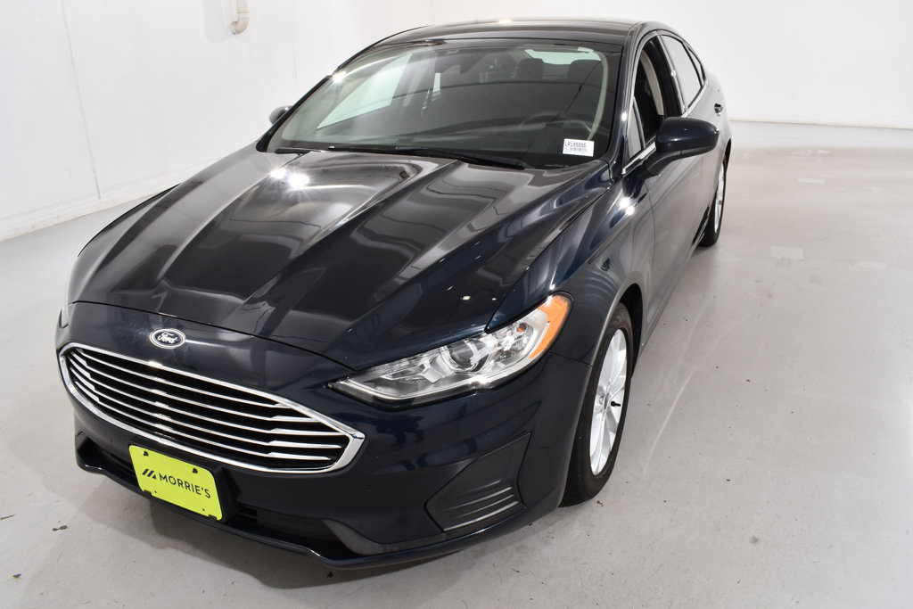 Used 2020 Ford Fusion SE FWD image 2