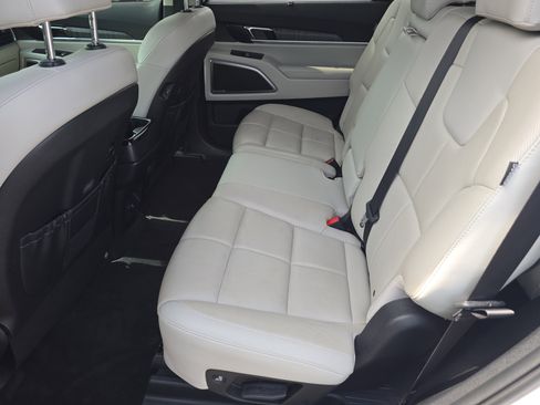 Certified 2023 Kia Telluride EX FWD image 17