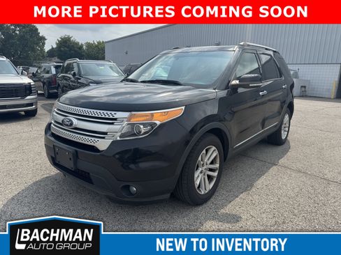 Used 2014 Ford Explorer XLT w/ Equipment Group 201A AWD/4WD image 4