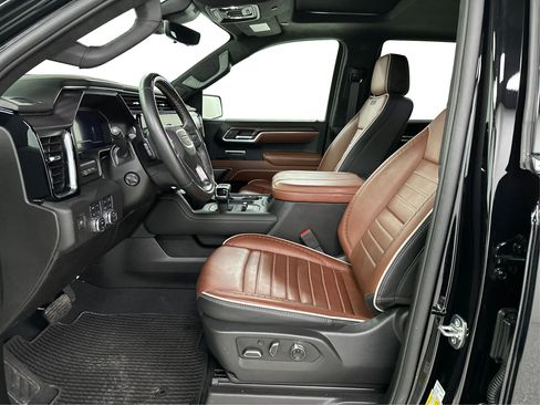Used 2025 GMC Sierra 1500 Denali Ultimate image 9