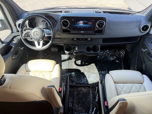 Used 2019 Mercedes-Benz Sprinter 170 image 52