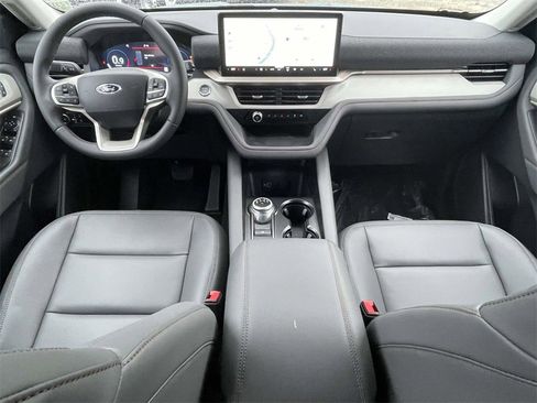 New 2026 Ford Explorer Active w/ Active Comfort Package image 10