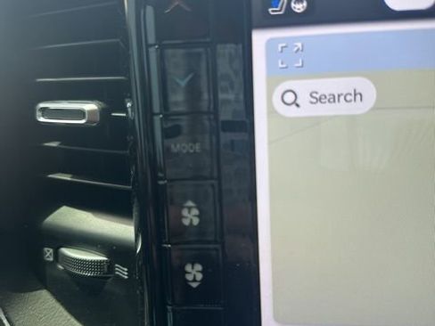 Used 2023 RAM 1500 Limited AWD/4WD image 28