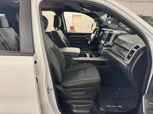 Used 2022 RAM 1500 Big Horn AWD/4WD image 36